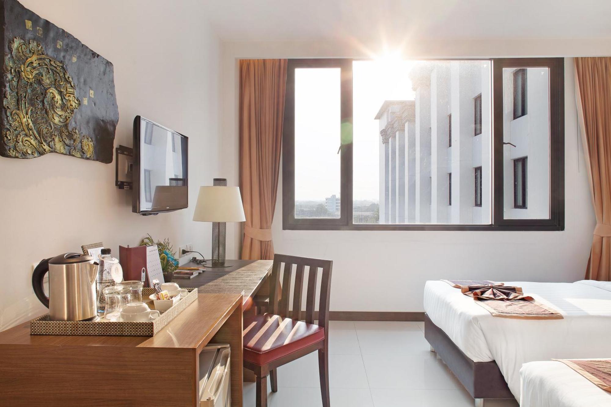 Mida Grande Hotel Dhavaravati Nakhon Pathom - Sha Plus Екстериор снимка